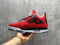 Air Jordan 4 Retro Bulls
