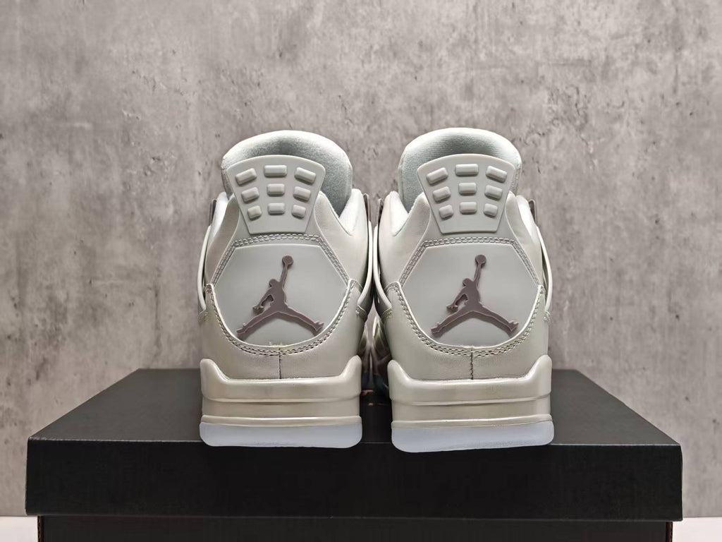 Air Jordan 4 Retro “Cool Grey Chrome”